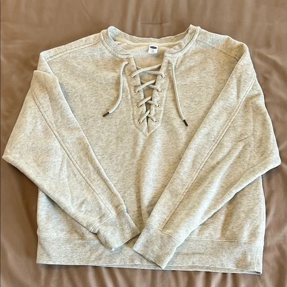 Old Navy Sweaters Old Navy Gray Crew Neck Sweater With Trendy